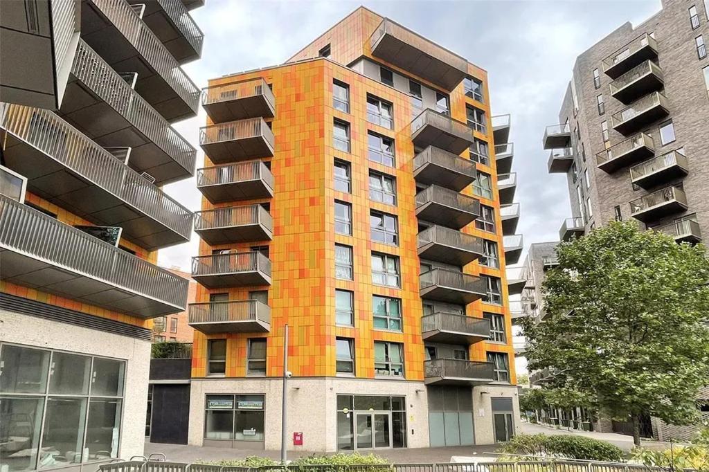 Station 5 Minutes, Balcony , 10 Minutes To O2 Arena * Londra