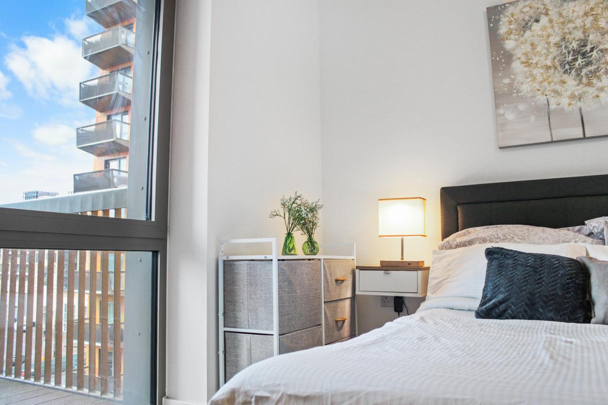 Apartament Station 5 Minutes, Balcony , 10 Minutes To O2 Arena